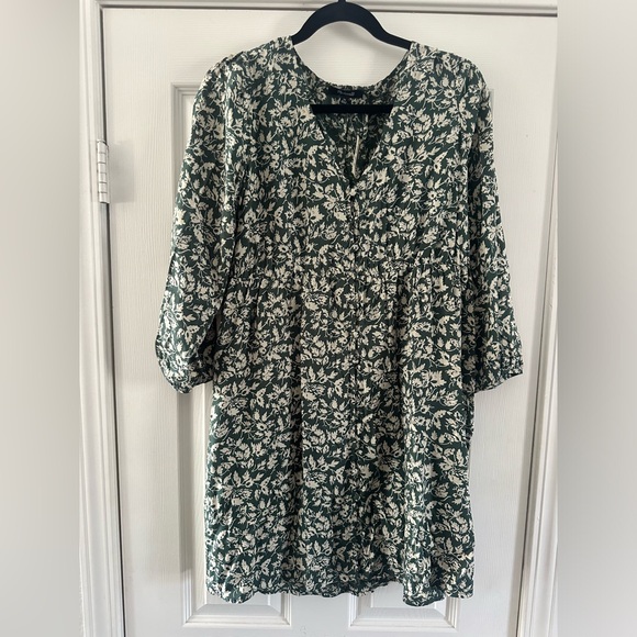 Madewell green V-Neck Button-front Mini Dress in Forest Leaves long sleeves - Picture 12 of 12